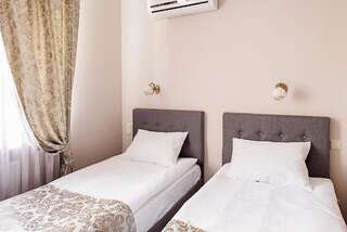 Отель Time Hotel Киев Стандартный двухместный номер с 2 отдельными кроватями-3